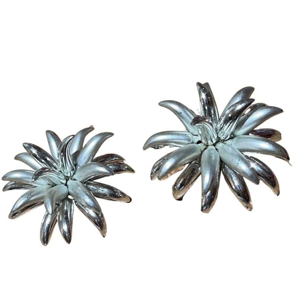 Vintage 1950s Silver Spiky Chrysanthemum Flower Clip On Earrings